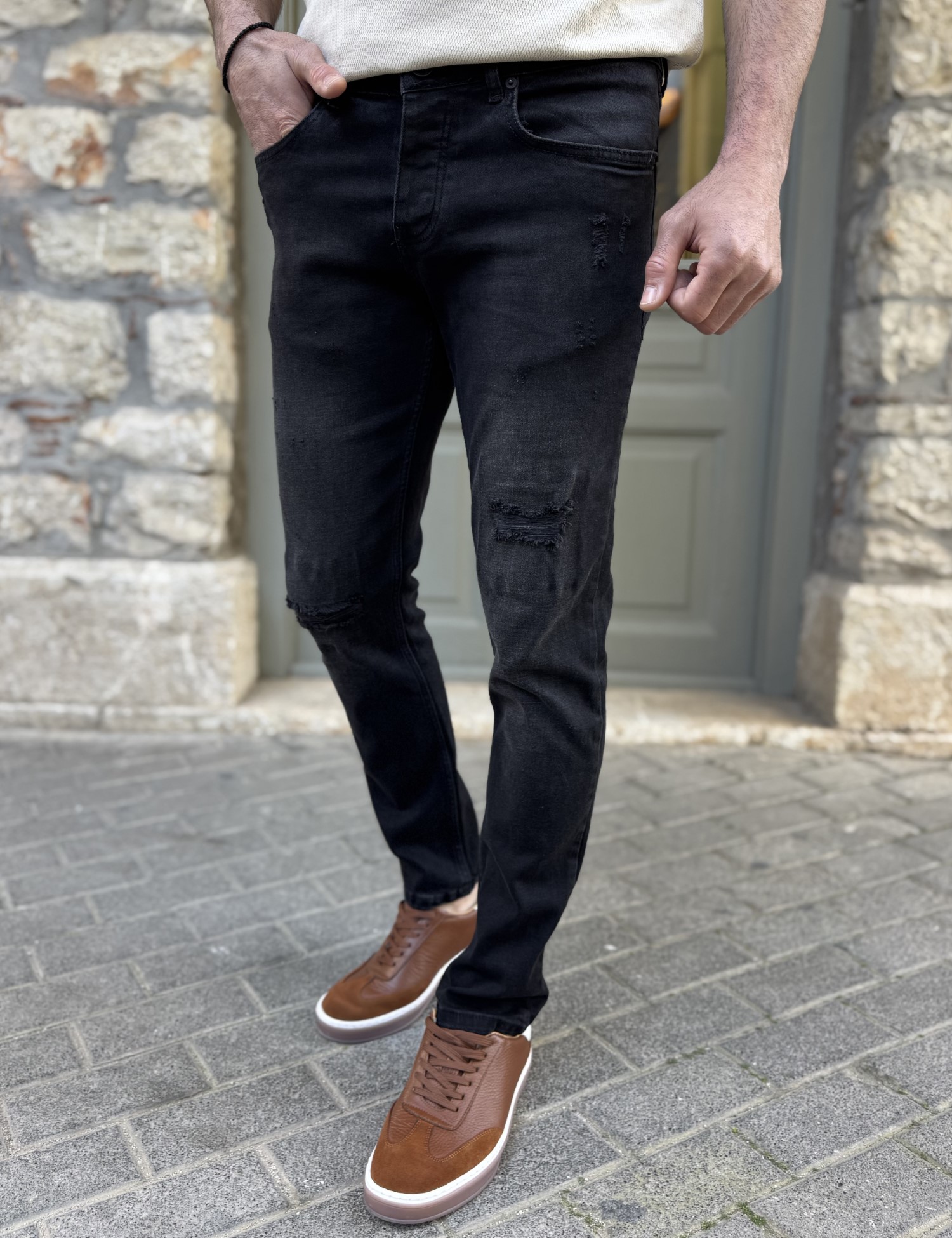 Ανδρικό μαύρο τζιν παντελόνι με φθορές Slim Fit 50825 φωτογραφία